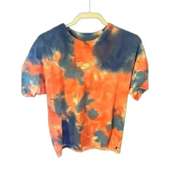 Men’s Size Small Loose Fit Nike Short Sleeve Shirt - Picture 1 of 4